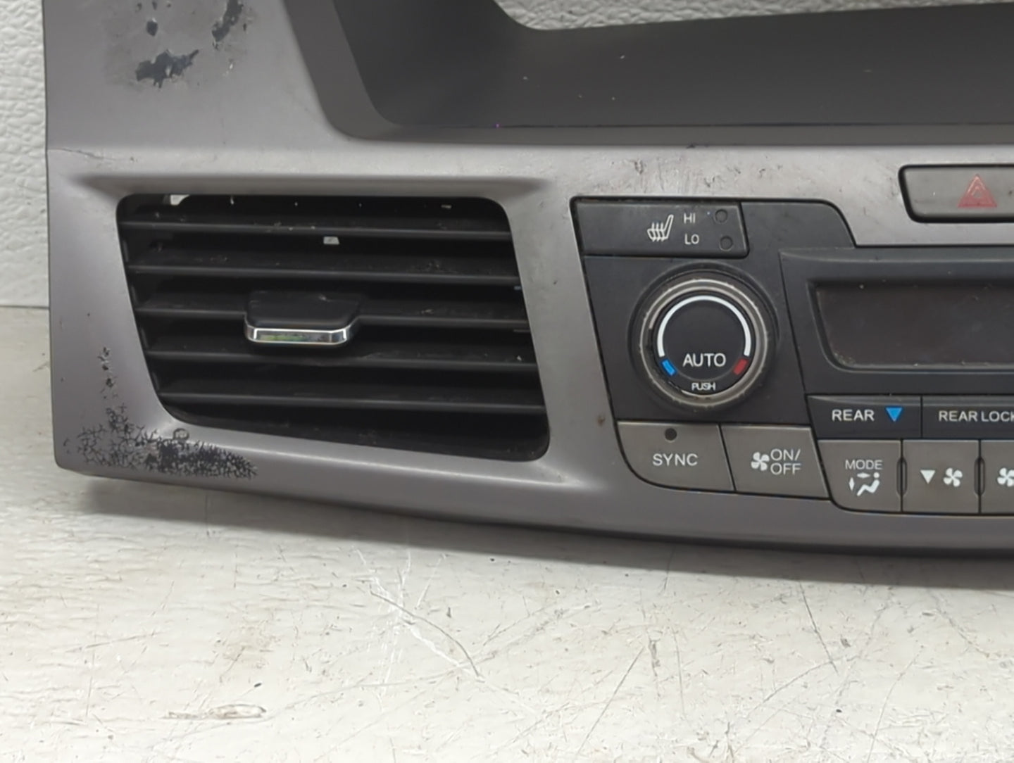 2011-2017 Honda Odyssey Climate Control Module Temperature AC/Heater Replacement P/N:79600TK8A910M1 Fits OEM Used Auto Parts