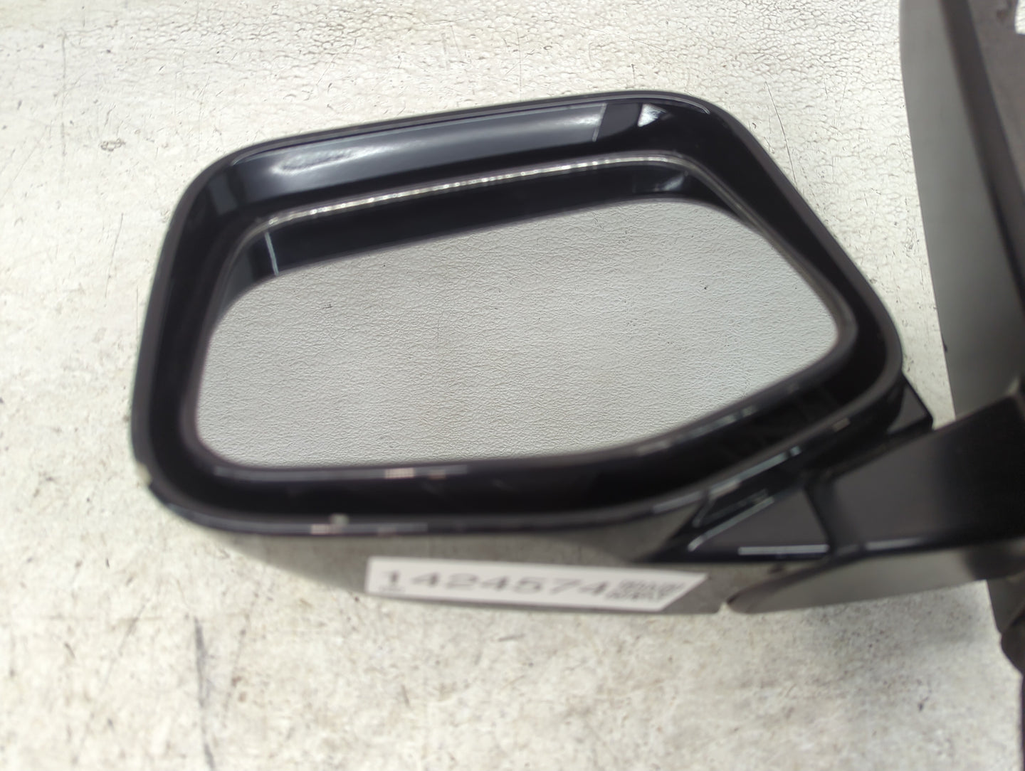 2011-2013 Honda Odyssey Driver Side View Mirror - Left Door Mirror OEM Used - Oemusedautoparts1.com