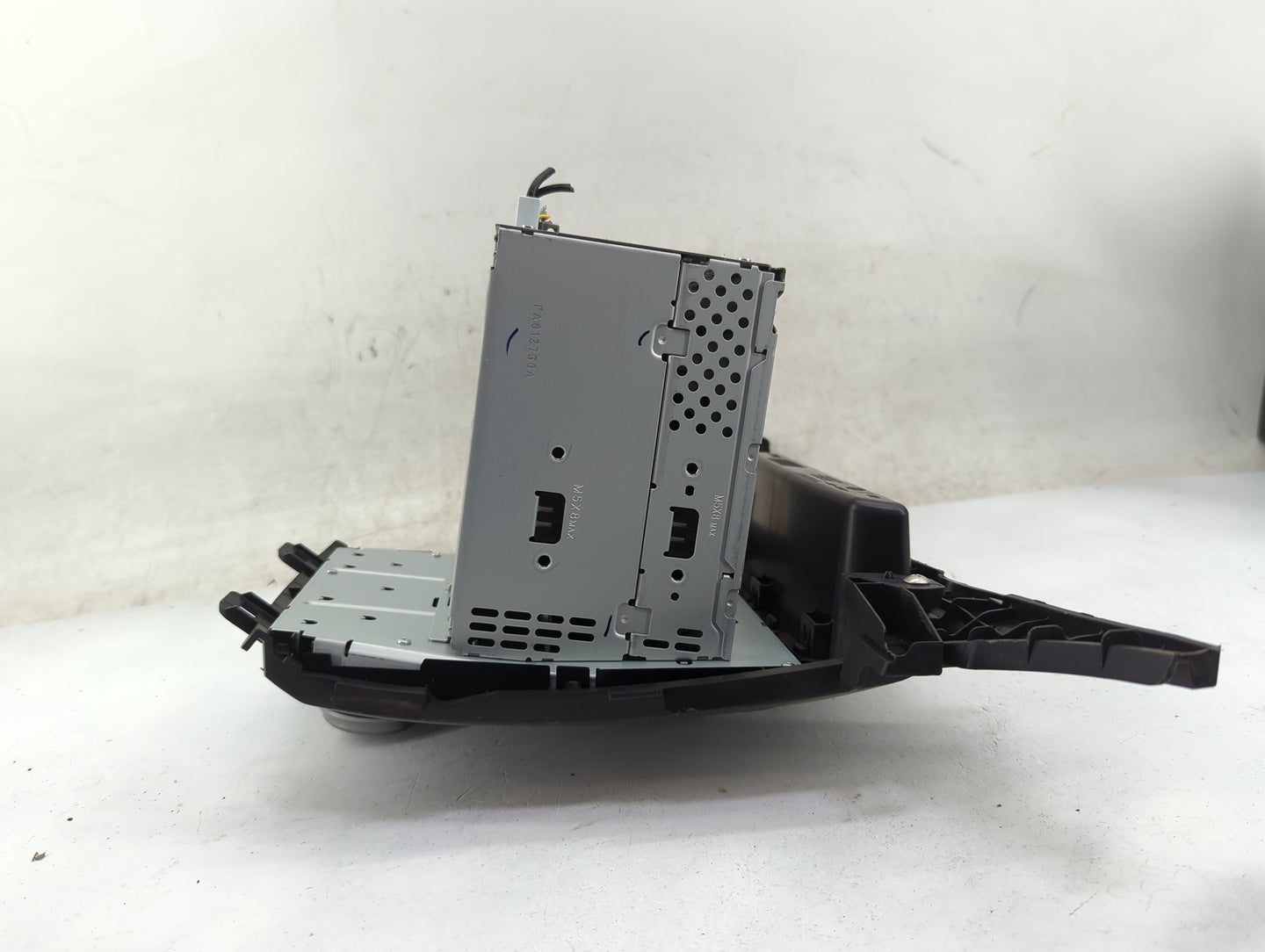 2011 Honda Odyssey Radio AM FM Cd Player Receiver Replacement P/N:39100-TK8-A120 CQ-JH90E1GX Fits OEM Used Auto Parts - Oemu
