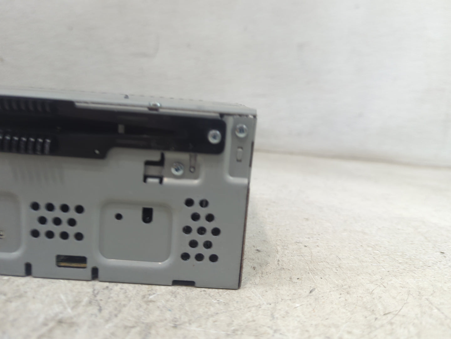 2011 Honda Odyssey Radio AM FM Cd Player Receiver Replacement P/N:GJ6T-19C107-DC Fits OEM Used Auto Parts - Oemusedautoparts