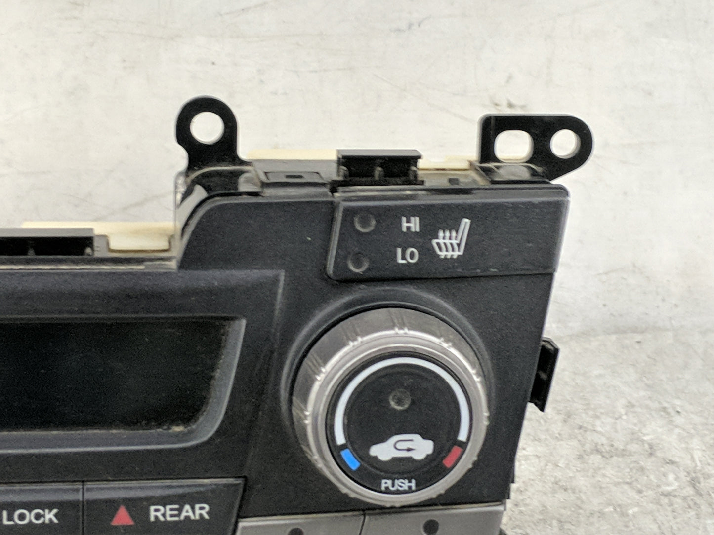 2011-2017 Honda Odyssey Climate Control Module Temperature AC/Heater Replacement P/N:79600TK8C410M1 18211085758 Fits OEM Use
