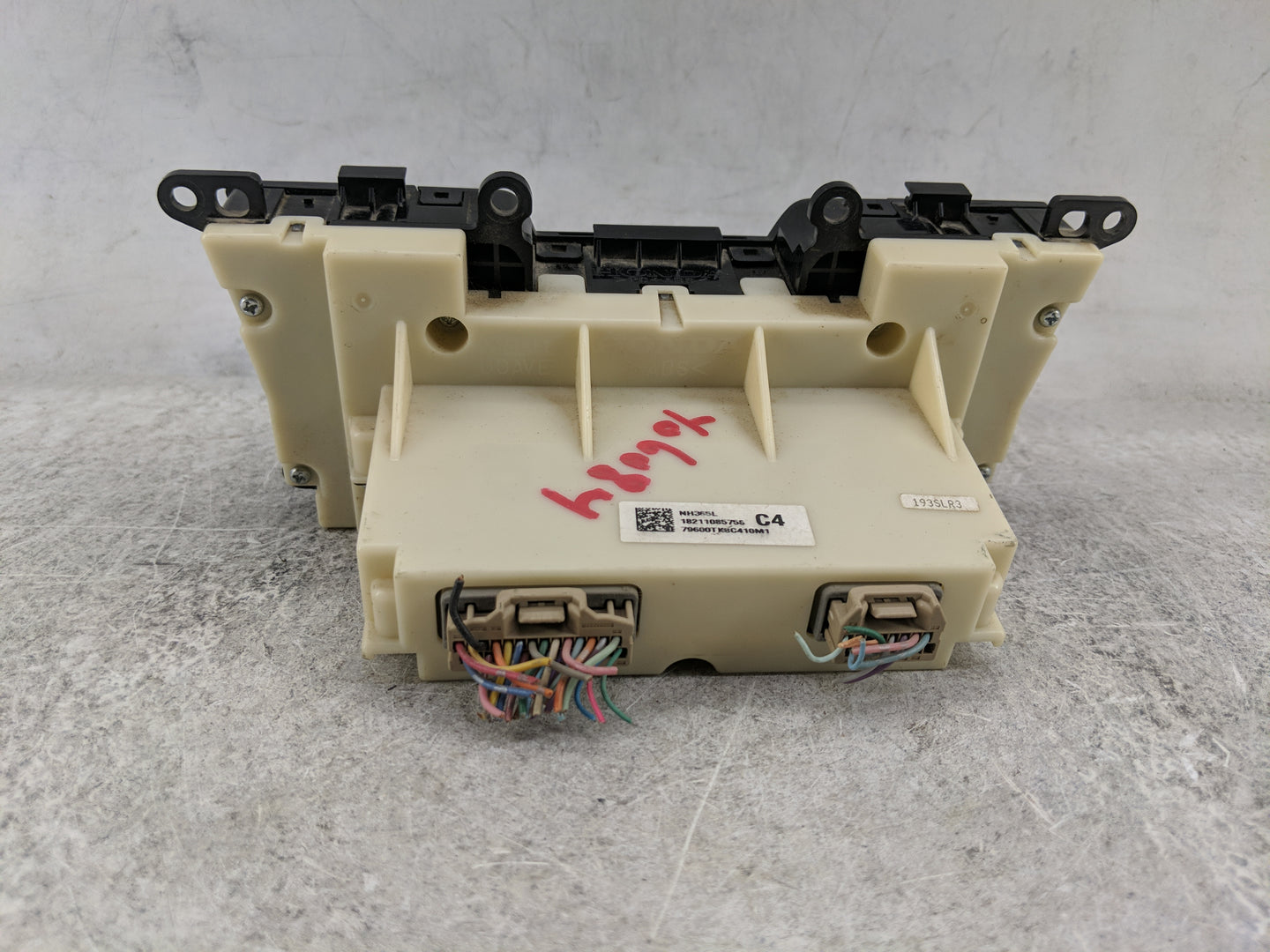 2011-2017 Honda Odyssey Climate Control Module Temperature AC/Heater Replacement P/N:79600TK8C410M1 18211085758 Fits OEM Use