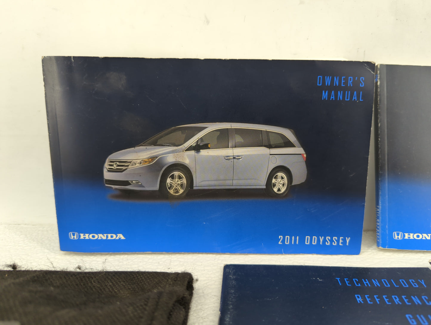 2011 Honda Odyssey Owners Manual Book Guide OEM Used Auto Parts - Oemusedautoparts1.com