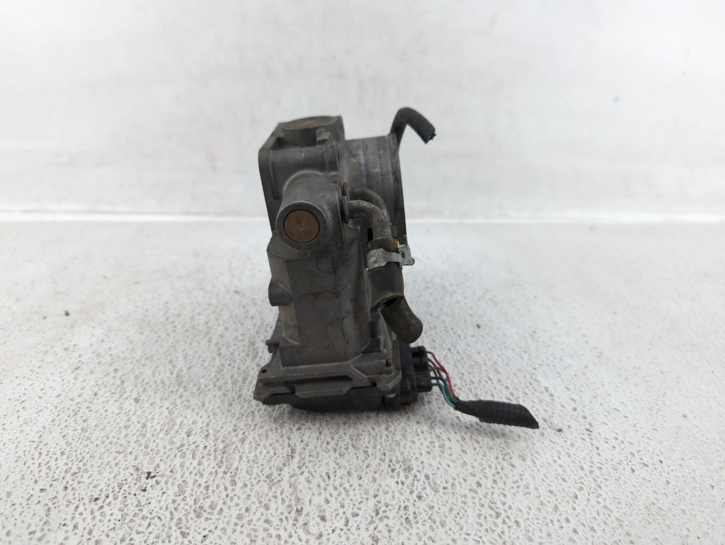 2011-2017 Honda Odyssey Throttle Body P/N:U31990303393 Fits Fits 2009 2010 2011 2012 2013 2014 2015 2016 2017 OEM Used Auto 