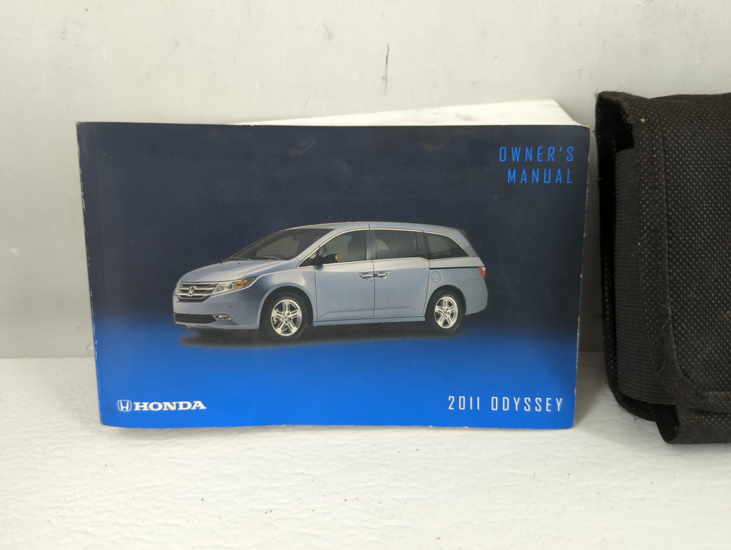 2011 Honda Odyssey Owners Manual Book Guide P/N:00X31-TK8-6020 31TK8602 OEM Used Auto Parts - Oemusedautoparts1.com