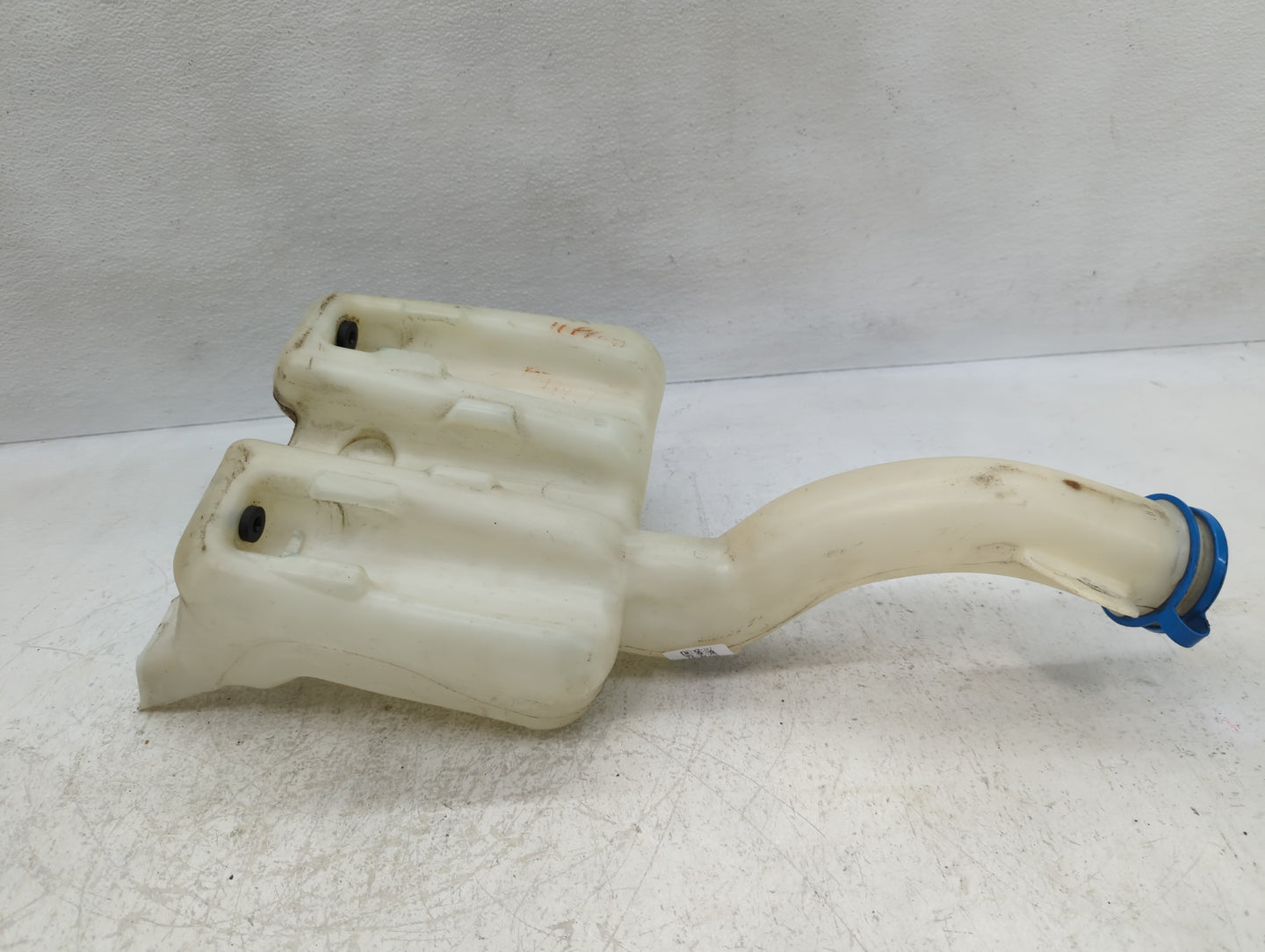 2009-2011 Honda Pilot Windshield Washer Fluid Reservoir Bottle Oem - Oemusedautoparts1.com