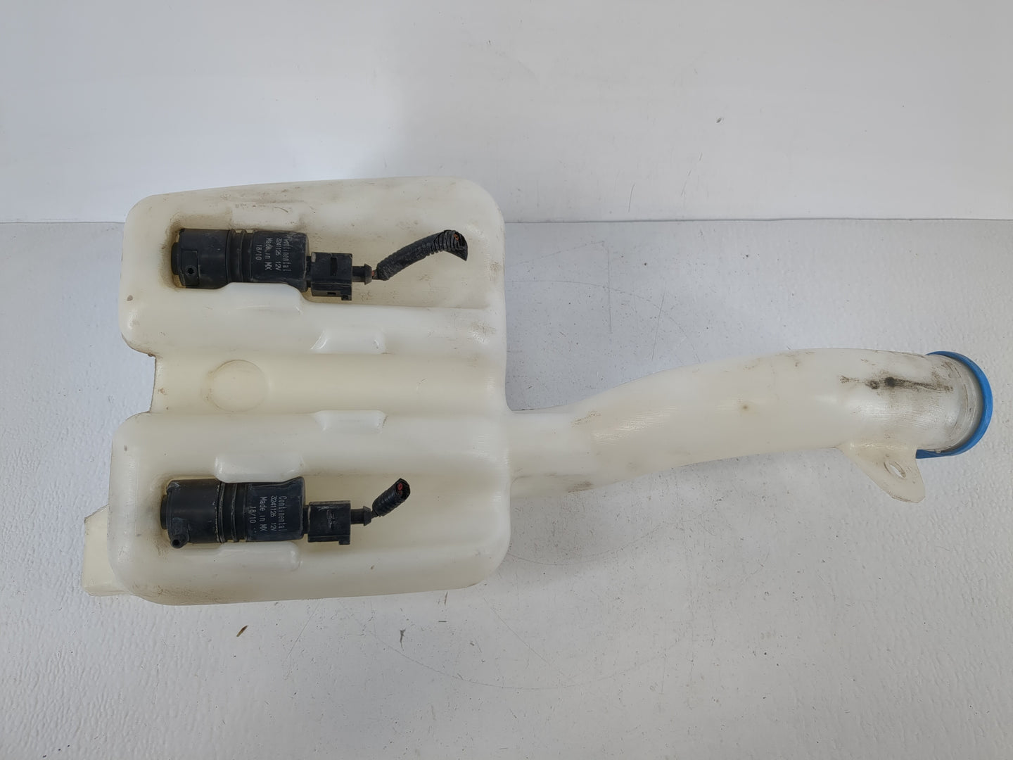 2011-2011 Honda Pilot Windshield Washer Fluid Reservoir Bottle Oem - Oemusedautoparts1.com