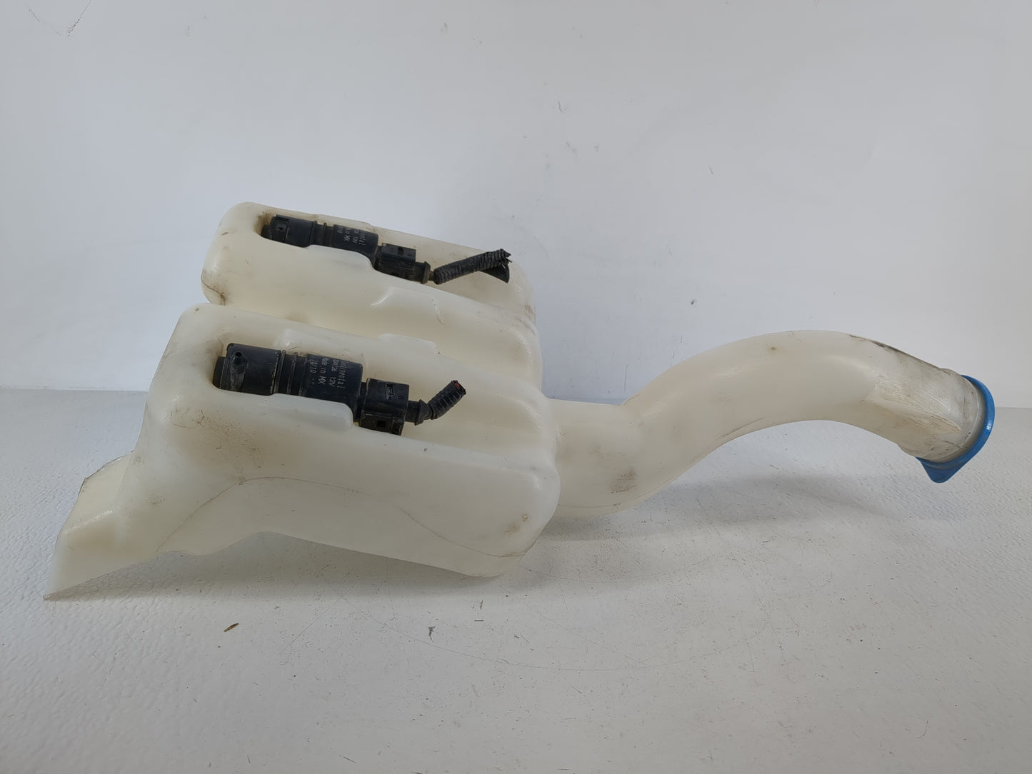 2011-2011 Honda Pilot Windshield Washer Fluid Reservoir Bottle Oem - Oemusedautoparts1.com