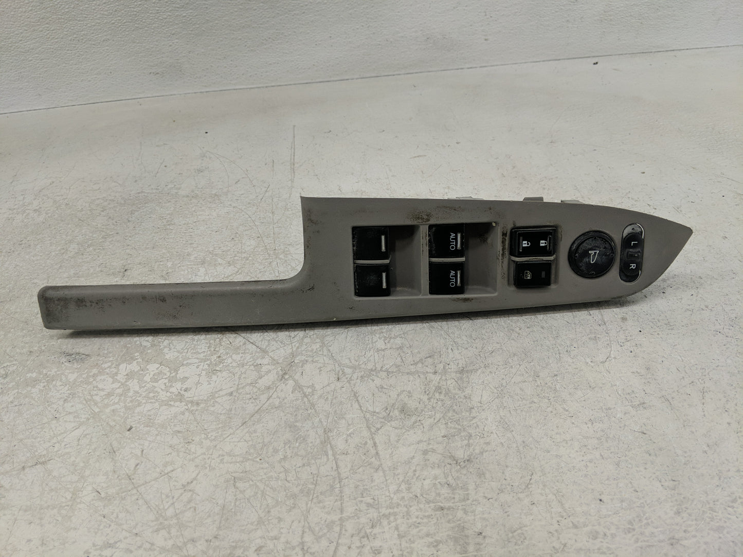 2009-2011 Honda Pilot Master Power Window Switch Replacement Driver Side Left P/N:83560SZA AG11M1 Fits Fits 2009 2010 2011 O