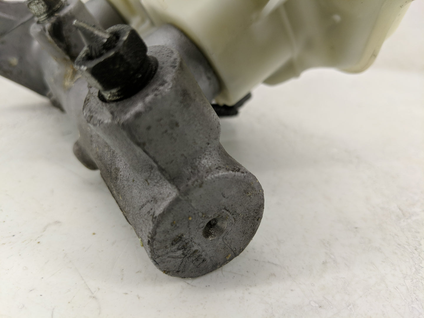 2009-2015 Honda Pilot Brake Master Cylinder - Oemusedautoparts1.com
