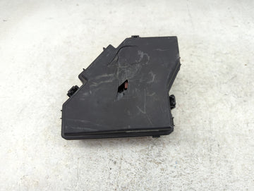 2009-2011 Honda Pilot Fusebox Fuse Box Panel Relay Module P/N:SZA-A512 Fits Fits 2009 2010 2011 OEM Used Auto Parts - Oemuse