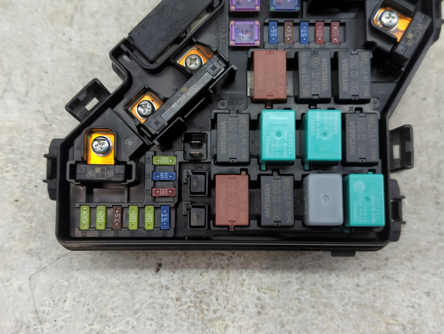 2009-2011 Honda Pilot Fusebox Fuse Box Panel Relay Module P/N:SZA-A512 Fits Fits 2009 2010 2011 OEM Used Auto Parts - Oemuse