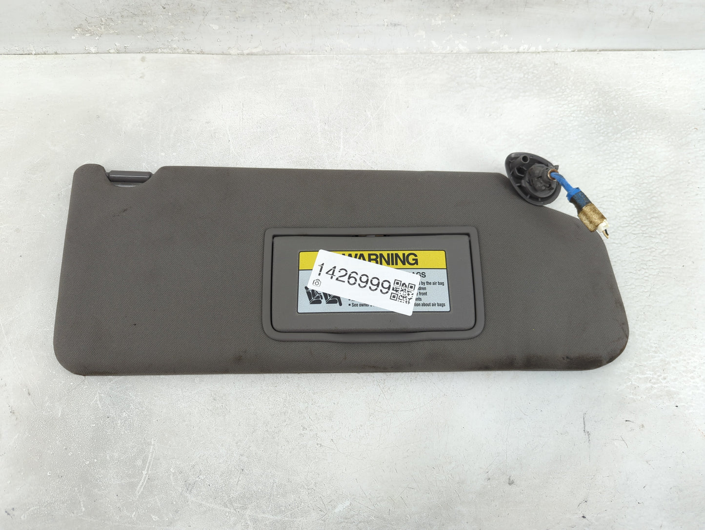 2011 Honda Pilot Sun Visor Shade Replacement Passenger Right Mirror Fits OEM Used Auto Parts - Oemusedautoparts1.com