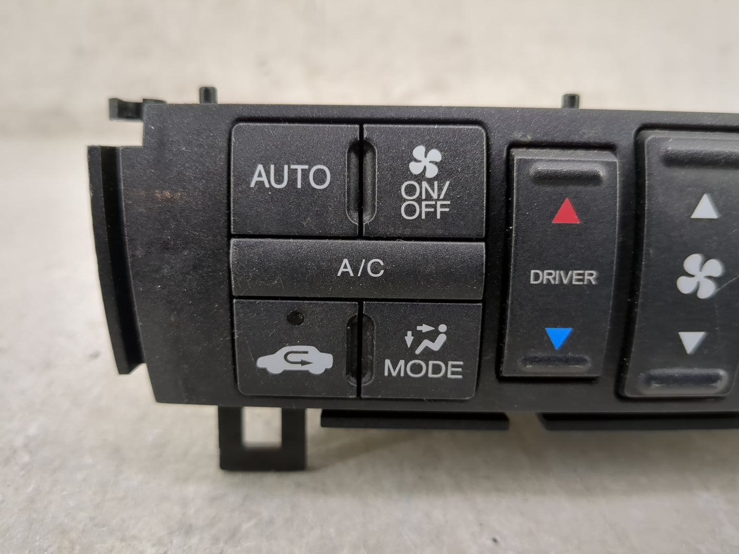 2009-2011 Honda Pilot Climate Control Module Temperature AC/Heater Replacement P/N:79600SZAA510M1 Fits Fits 2009 2010 2011 O