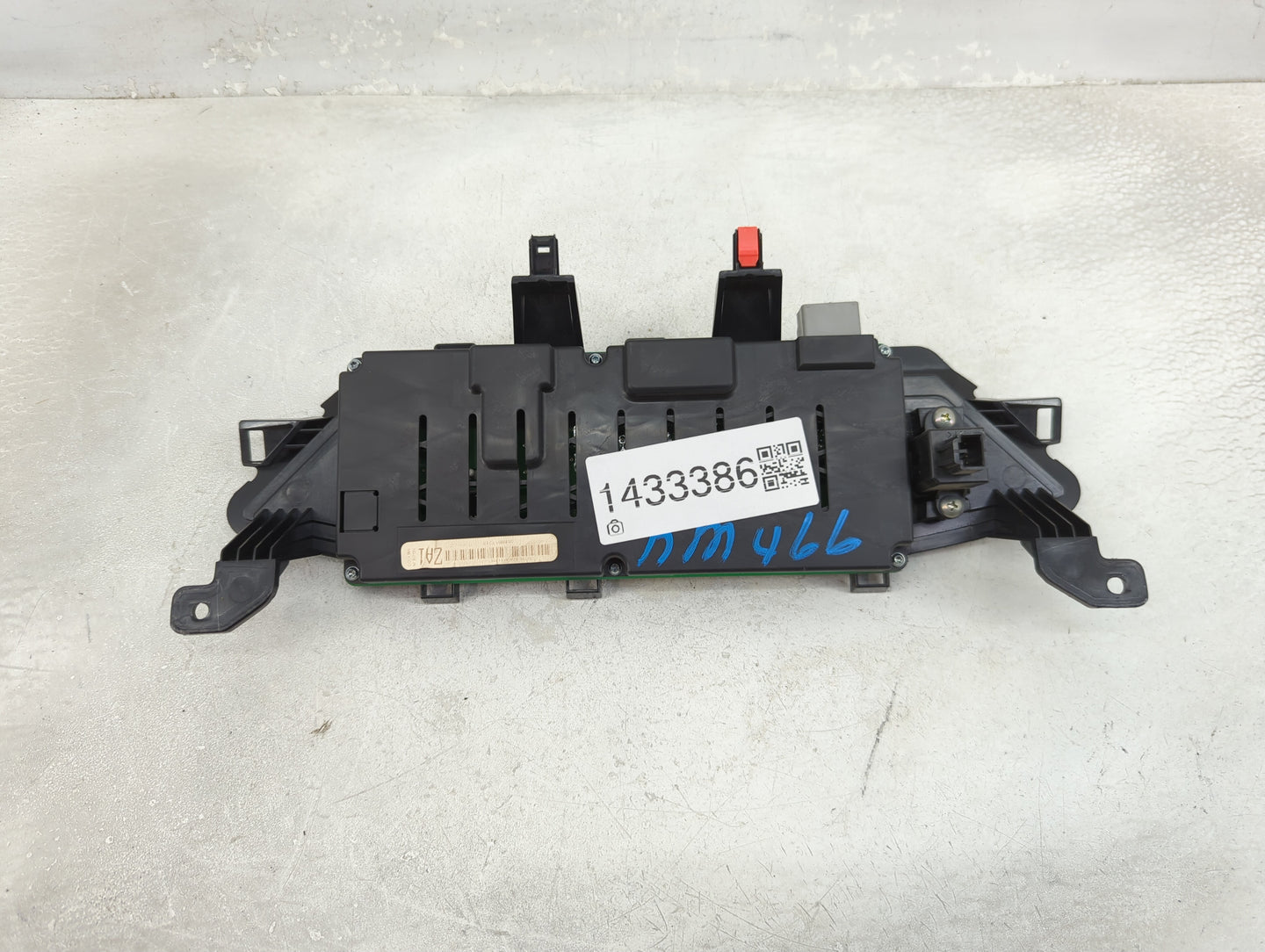 2009-2011 Honda Pilot Information Display Screen - Oemusedautoparts1.com