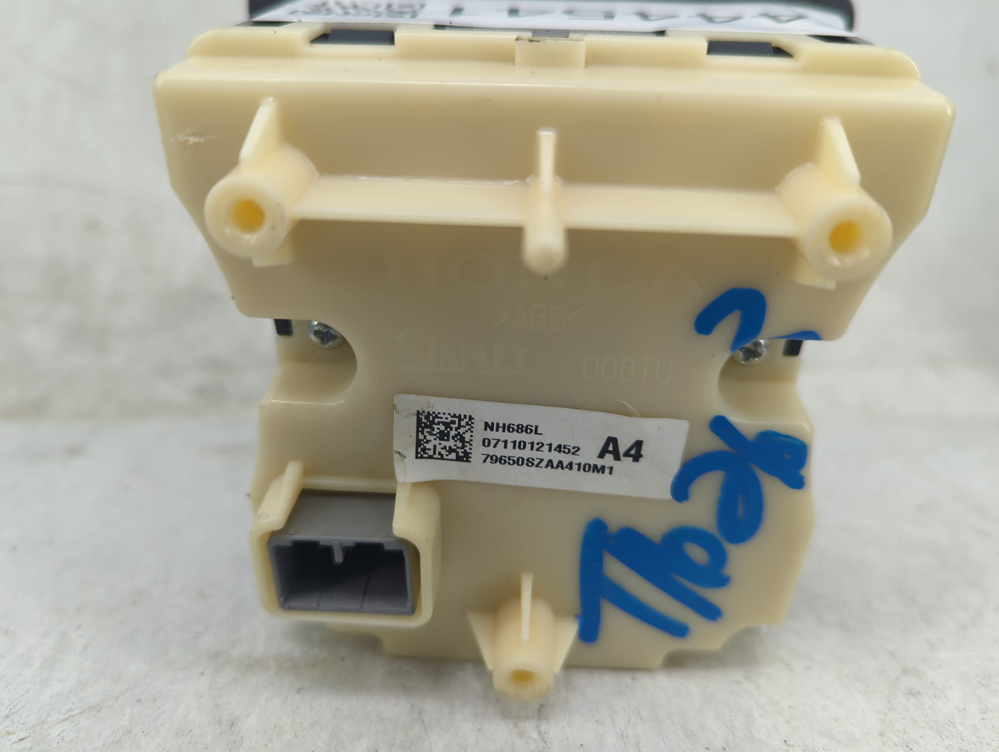 2009-2015 Honda Pilot Climate Control Module Temperature AC/Heater Replacement P/N:79650SZAA410M1 Fits OEM Used Auto Parts -
