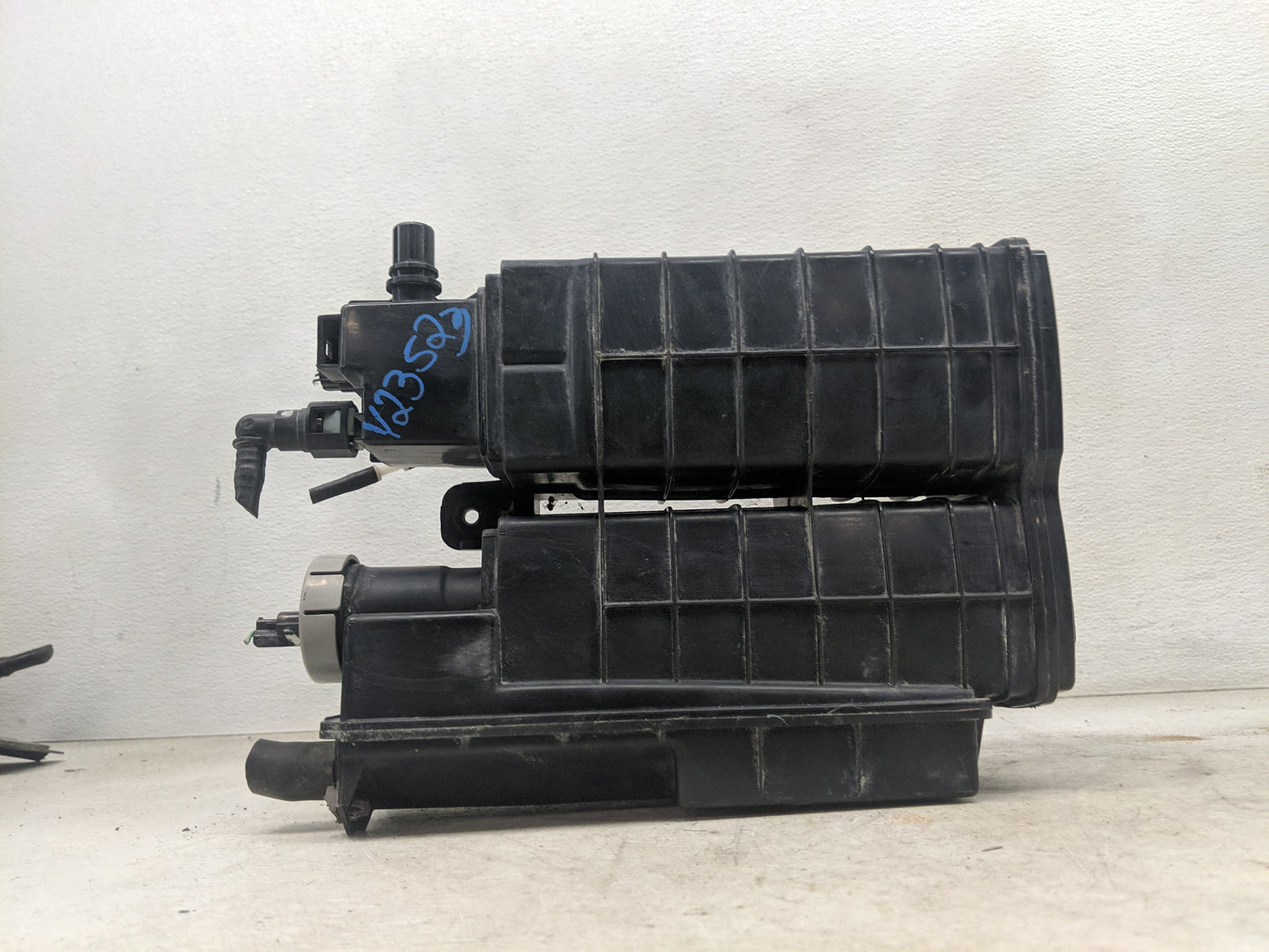 2011 Honda Pilot Fuel Vapor Charcoal Canister 1462029 - Oemusedautoparts1.com