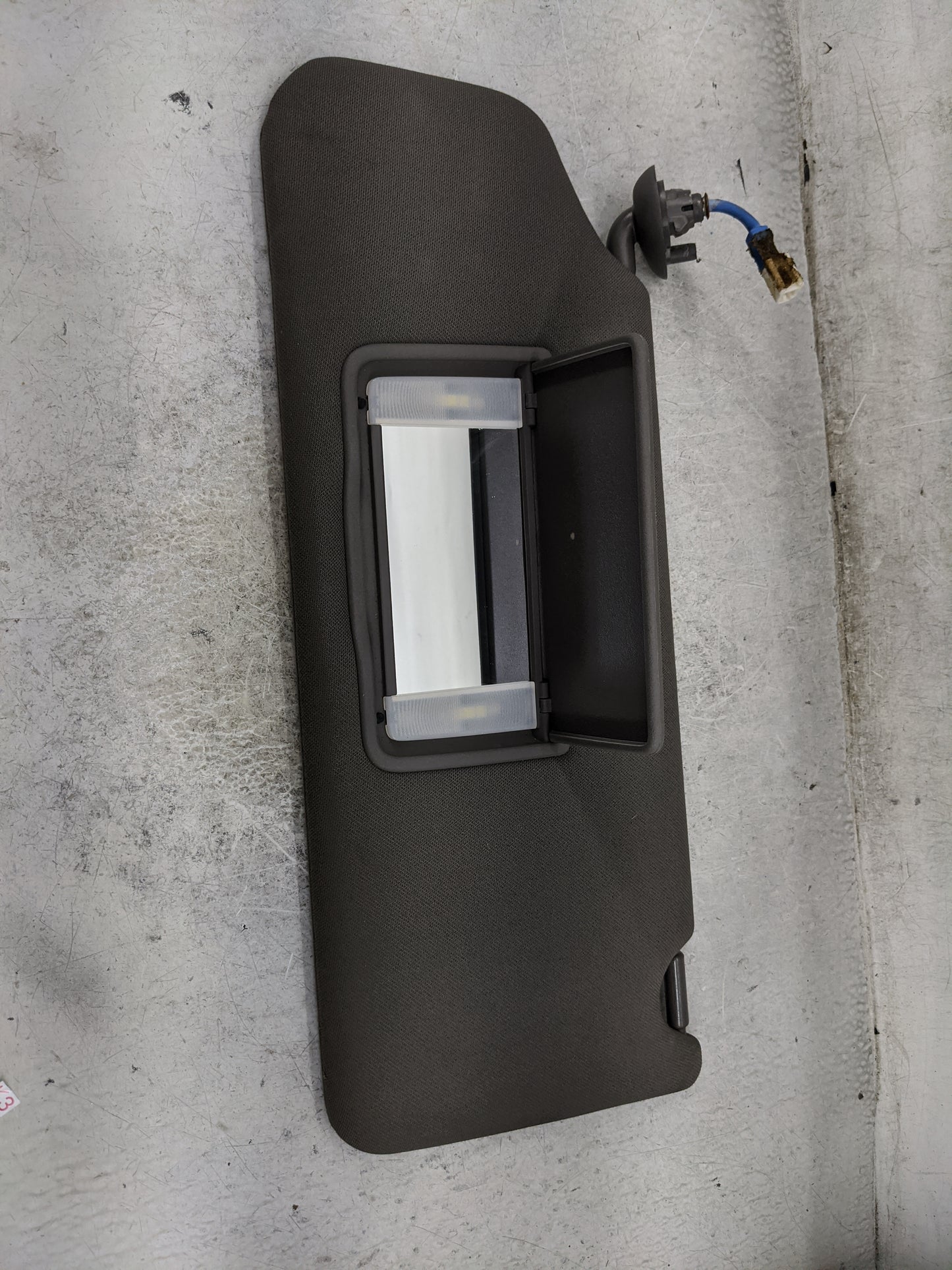 2009-2015 Honda Pilot Sun Visor Shade Replacement Driver Left Mirror Fits Fits 2009 2010 2011 2012 2013 2014 2015 OEM Used A