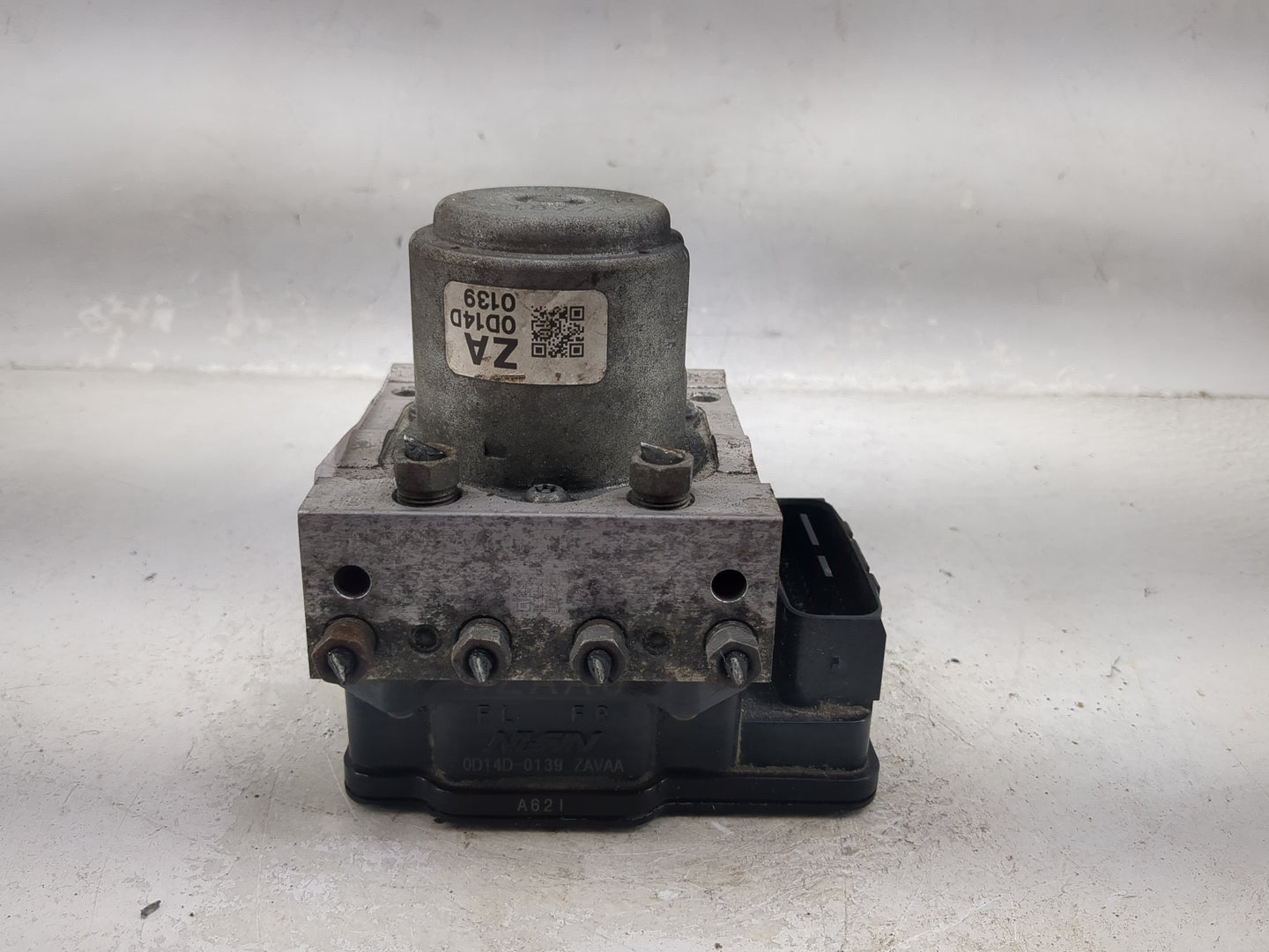 2009-2011 Honda Pilot ABS Pump Control Module Replacement P/N:0D14D 0139, 0B15, 1877A Fits Fits 2009 2010 2011 OEM Used Auto