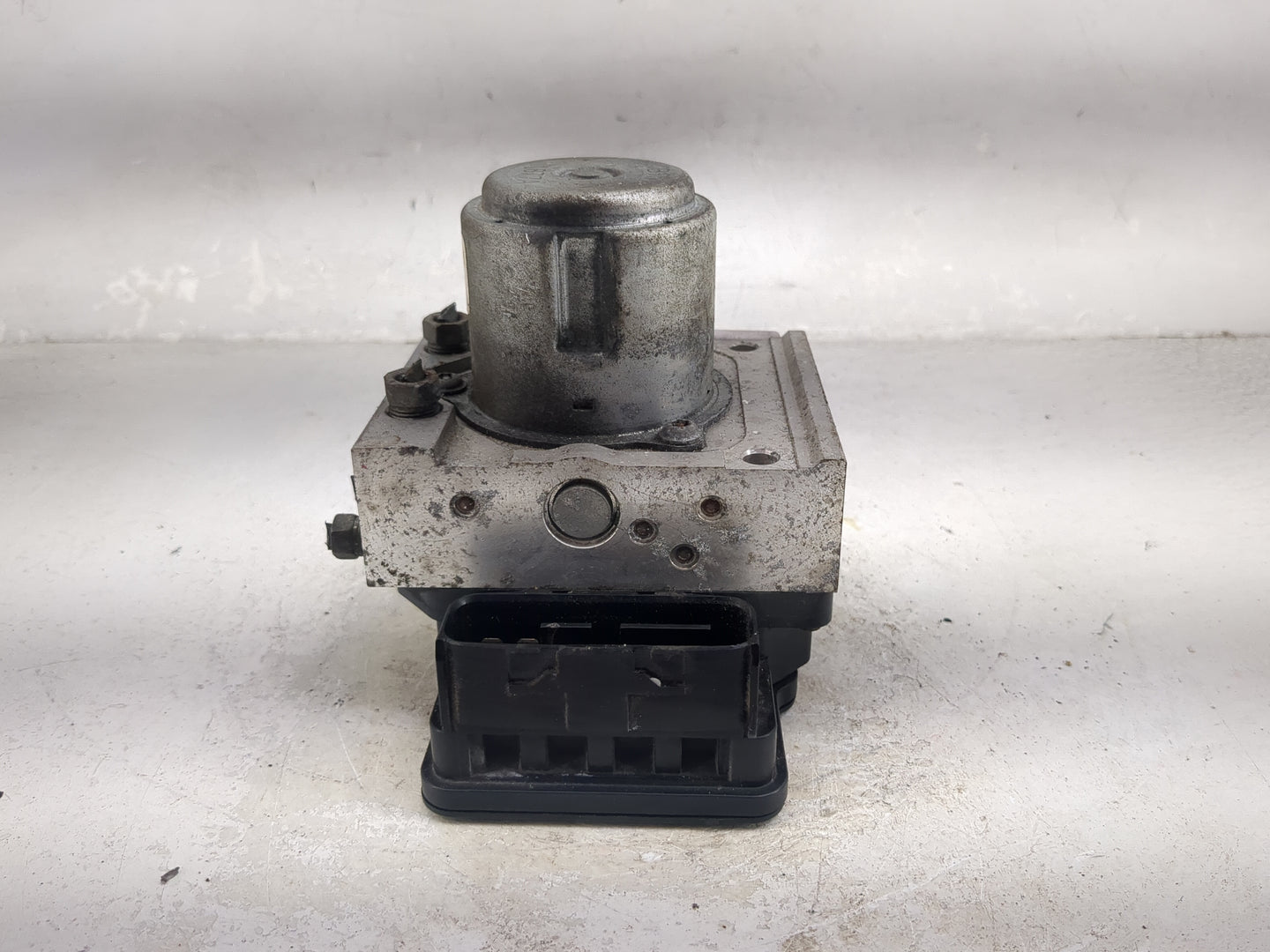 2009-2011 Honda Pilot ABS Pump Control Module Replacement P/N:0D14D 0139, 0B15, 1877A Fits Fits 2009 2010 2011 OEM Used Auto