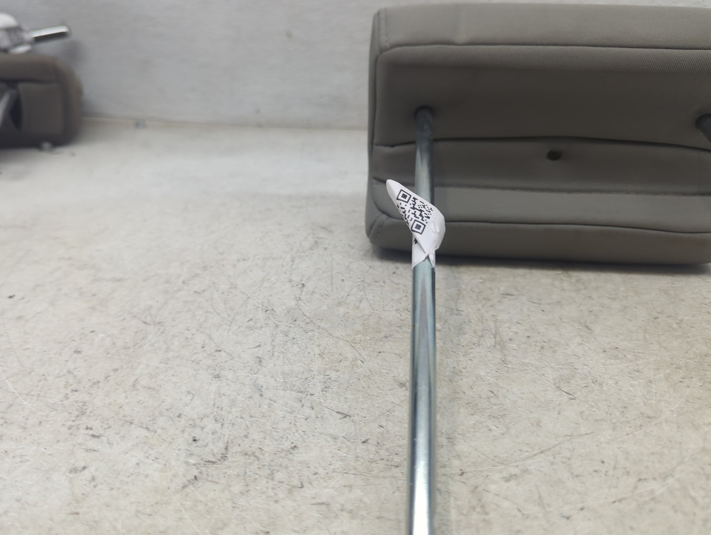 2011 Honda Pilot Headrest Head Rest Front Passenger Seat Gray - Oemusedautoparts1.com