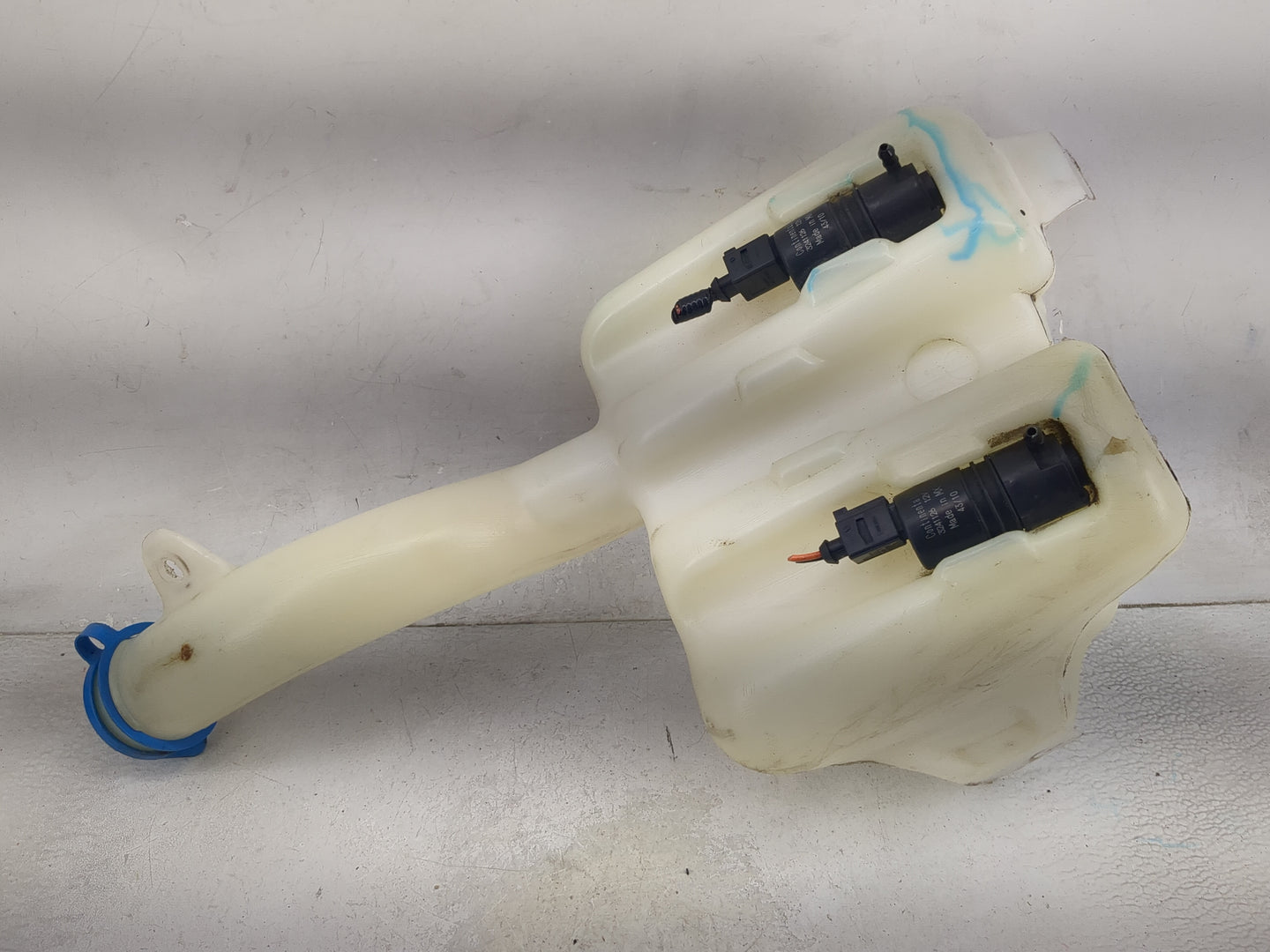 2009-2011 Honda Pilot Windshield Washer Fluid Reservoir Bottle Oem 1473982 - Oemusedautoparts1.com
