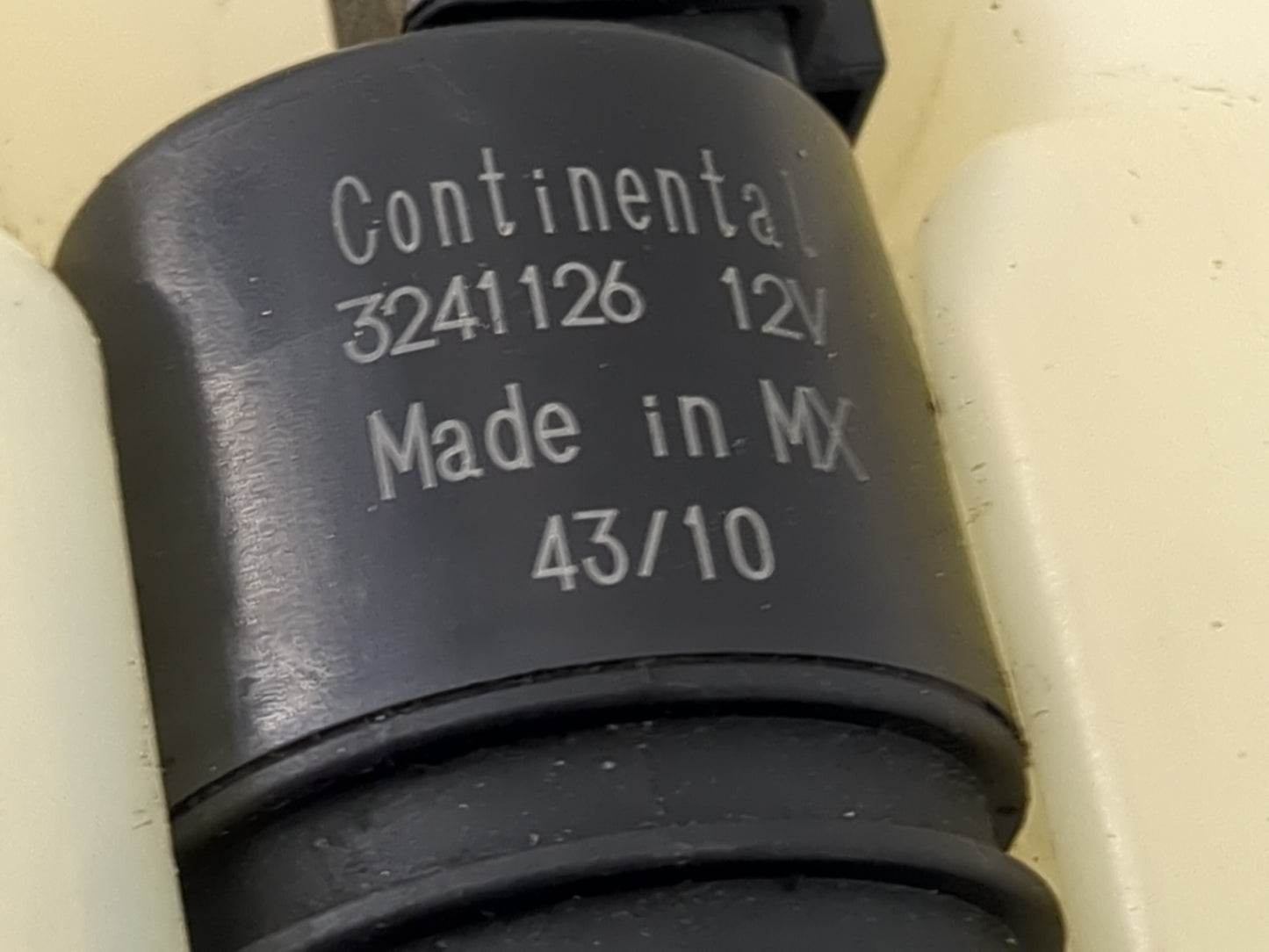 2009-2011 Honda Pilot Windshield Washer Fluid Reservoir Bottle Oem 1473982 - Oemusedautoparts1.com