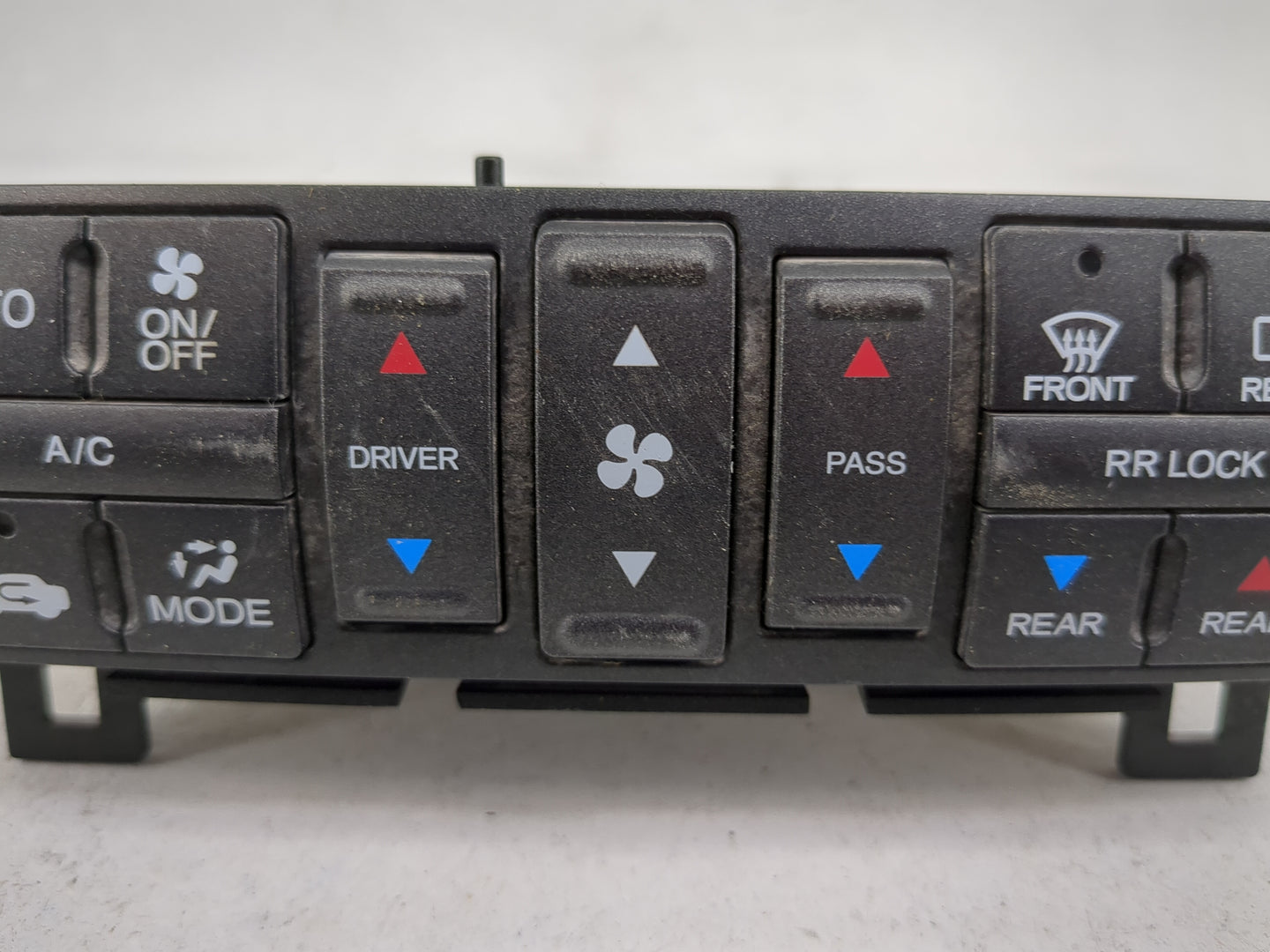 2011 Honda Pilot Climate Control Module Temperature AC/Heater Replacement P/N:79600SZAA710M1 Fits OEM Used Auto Parts - Oemu