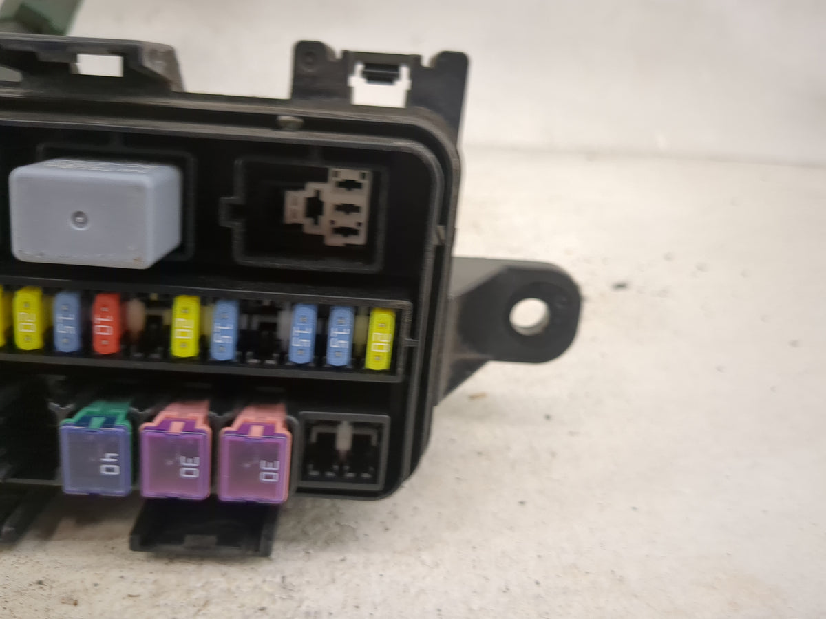 2009-2011 Honda Pilot Fusebox Fuse Box Panel Relay Module P/N:7154-7310-30 Fits Fits 2009 2010 2011 OEM Used Auto Parts - Oe