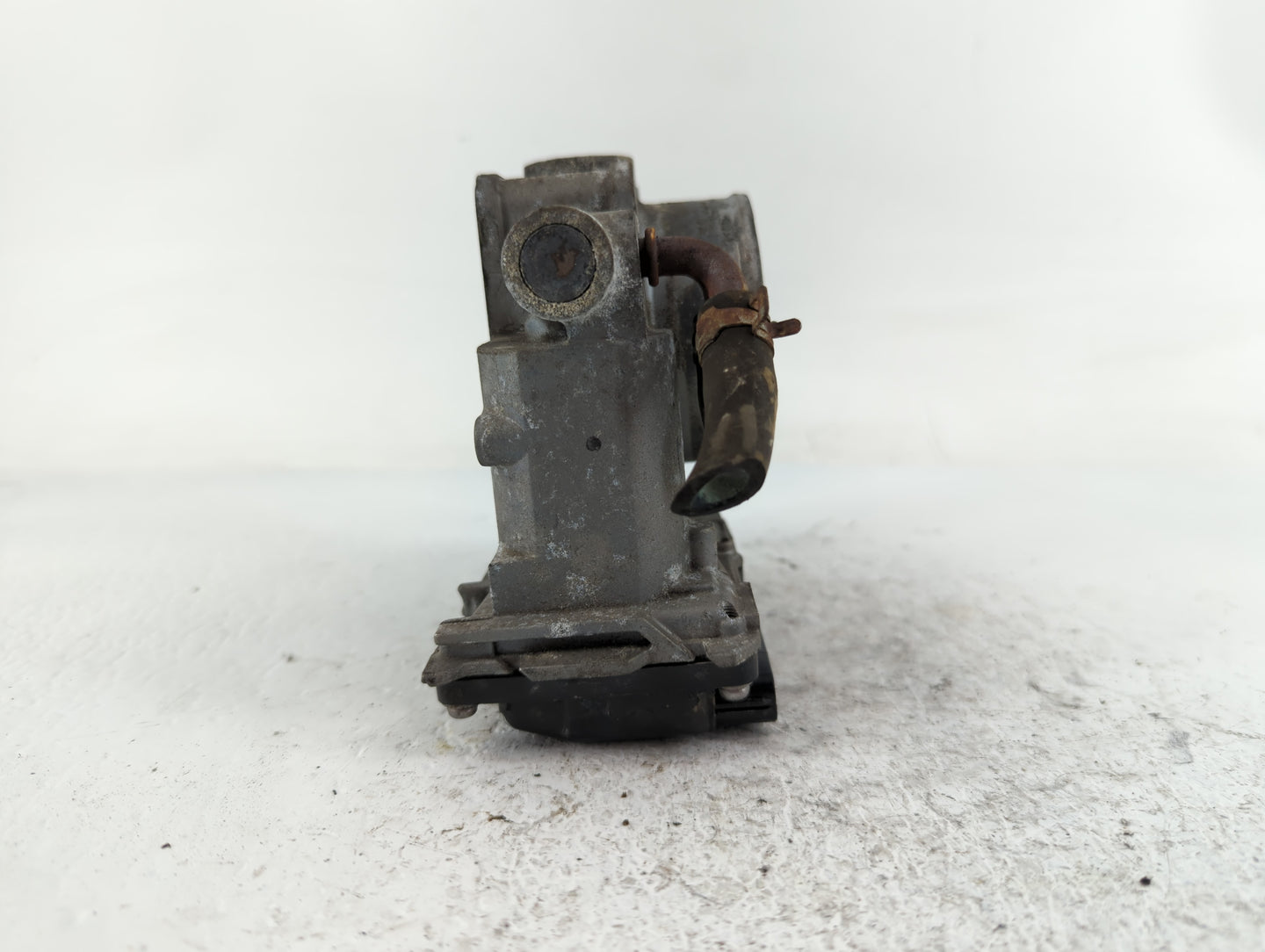2009-2015 Honda Pilot Throttle Body P/N:1430 03M11 Fits Fits 2009 2010 2011 2012 2013 2014 2015 2016 2017 OEM Used Auto Part