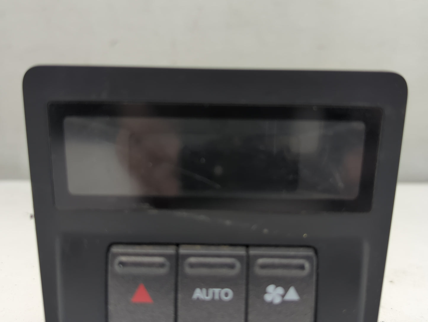 2009-2015 Honda Pilot Climate Control Module Temperature AC/Heater Replacement P/N:NH167L Fits OEM Used Auto Parts - Oemused