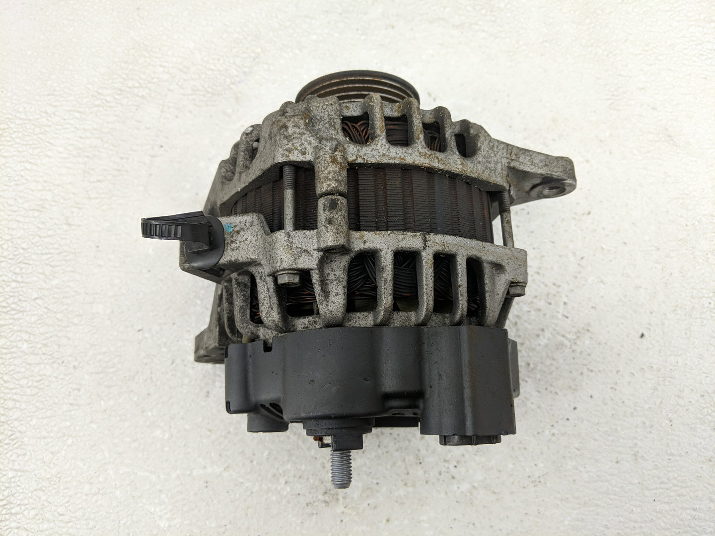 2010-2011 Hyundai Accent Alternator Replacement Generator Charging Assembly Engine OEM P/N:2608371 Fits Fits 2010 2011 OEM U
