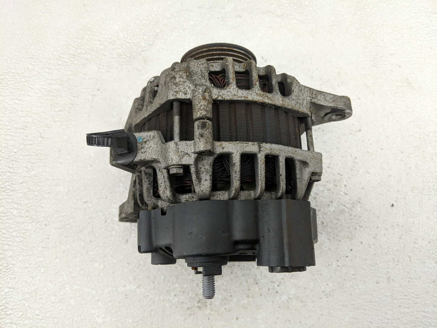 2010-2011 Hyundai Accent Alternator Replacement Generator Charging Assembly Engine OEM P/N:2608371 Fits Fits 2010 2011 OEM U