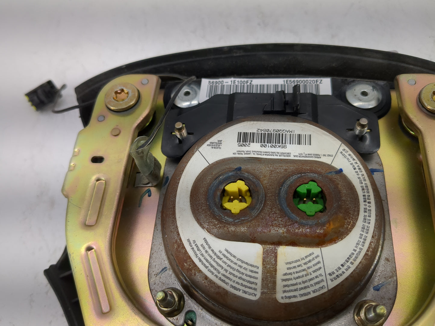 2008-2011 Hyundai Accent Air Bag Driver Left Steering Wheel Mounted P/N:569001E101 Fits Fits 2008 2009 2010 2011 OEM Used Au