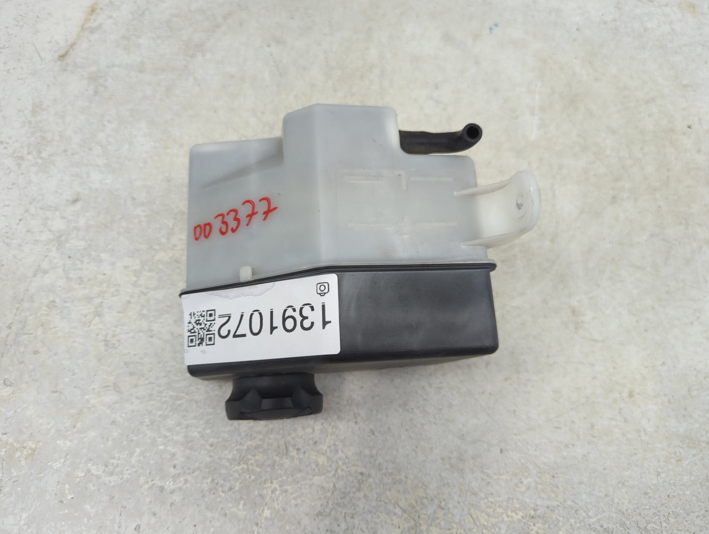 2006-2011 Hyundai Accent Windshield Washer Fluid Reservoir Bottle Oem - Oemusedautoparts1.com