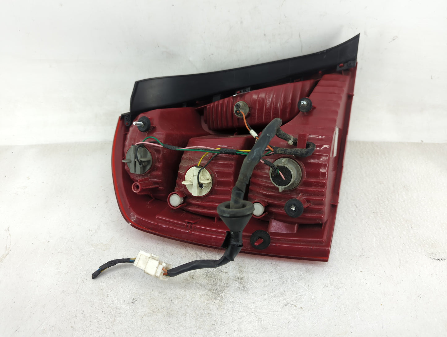 2006-2011 Hyundai Accent Tail Light Assembly Passenger Right OEM Fits Fits 2006 2007 2008 2009 2010 2011 OEM Used Auto Parts