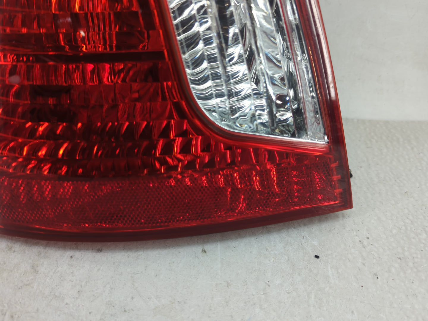 2006-2011 Hyundai Accent Tail Light Assembly Driver Left OEM P/N:92401-1E Fits Fits 2006 2007 2008 2009 2010 2011 OEM Used A