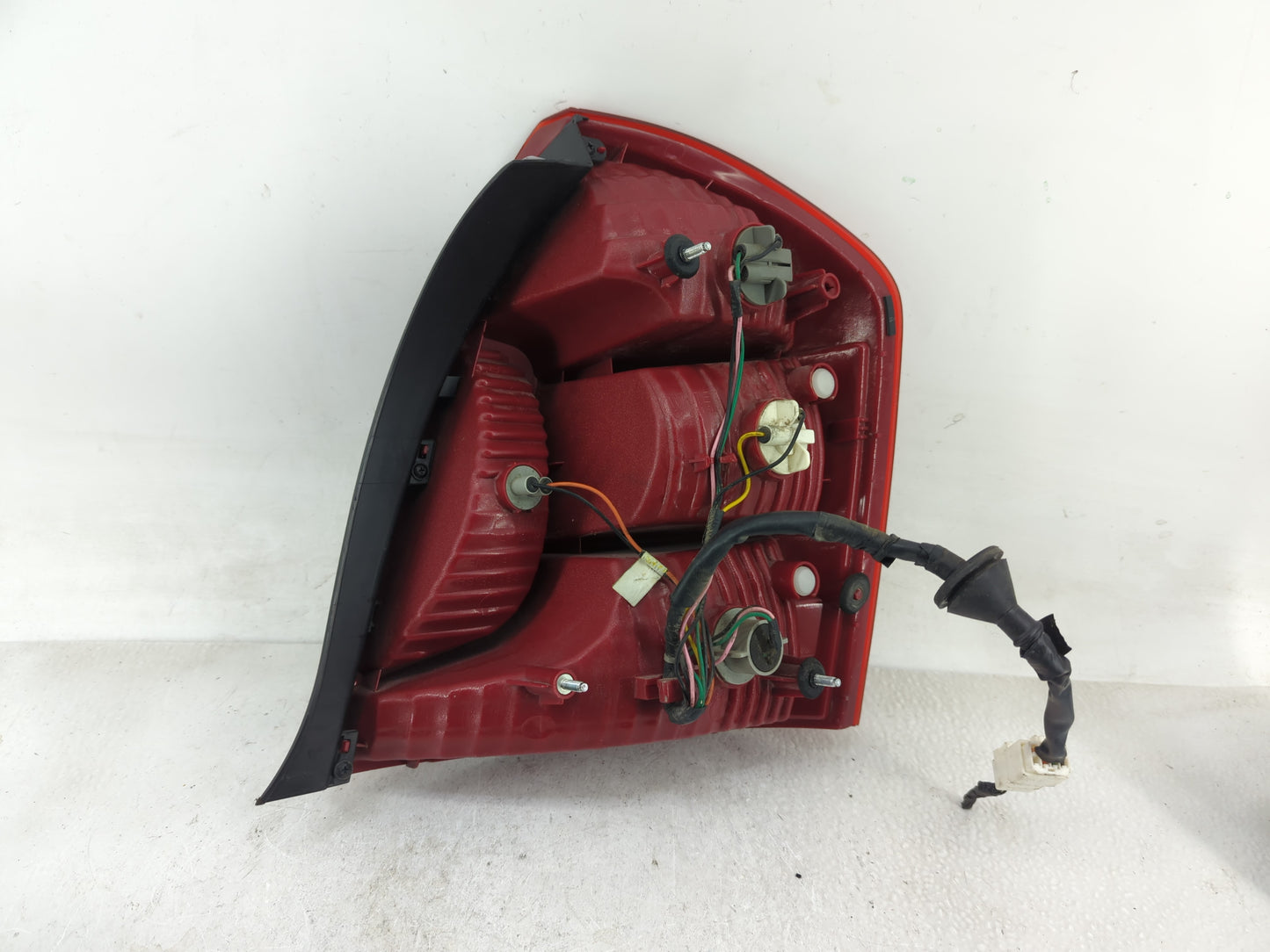 2006-2011 Hyundai Accent Tail Light Assembly Driver Left OEM P/N:92401-1E Fits Fits 2006 2007 2008 2009 2010 2011 OEM Used A