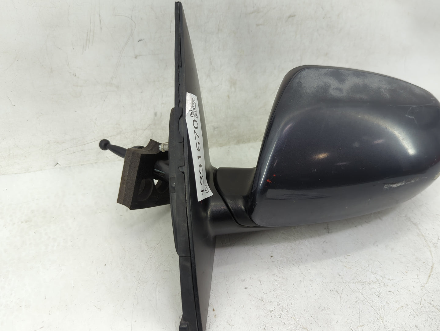 2010-2011 Hyundai Accent Driver Side View Mirror - Left Door Mirror OEM Used - Oemusedautoparts1.com
