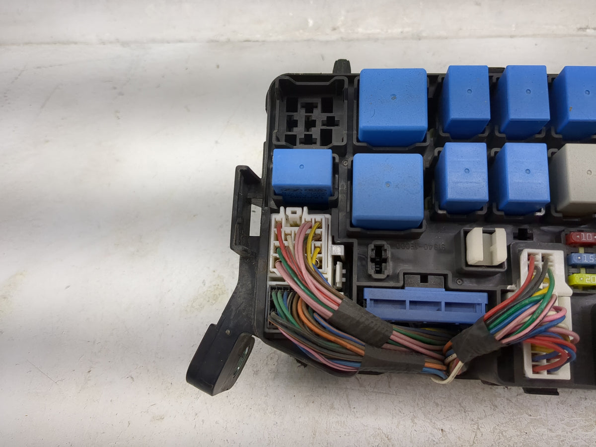 2006-2011 Hyundai Accent Fusebox Fuse Box Panel Relay Module P/N:91285-1E041 A508B21 Fits Fits 2006 2007 2008 2009 2010 2011