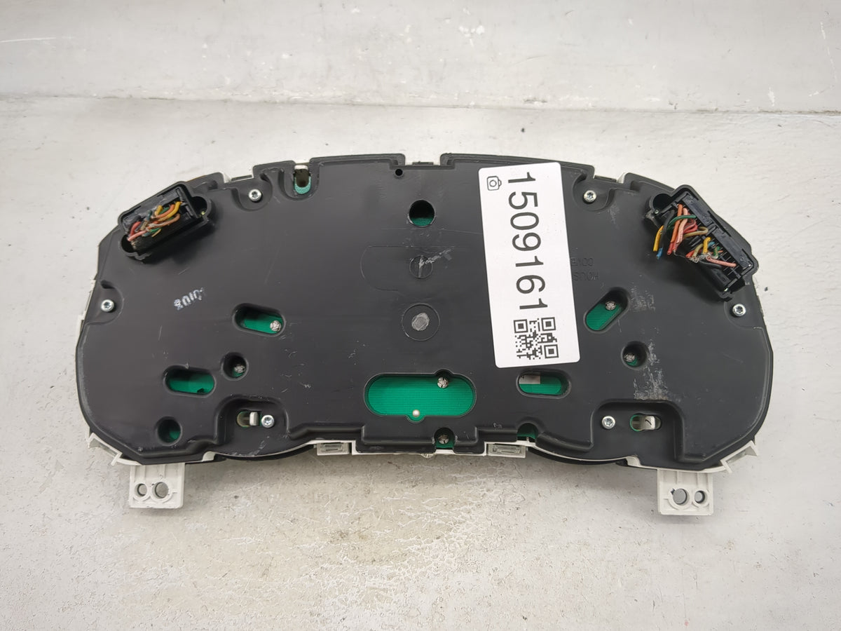 2010-2011 Hyundai Accent Instrument Cluster Speedometer Gauges P/N:94009-1E232 Miles: Fits Fits 2010 2011 OEM Used Auto Part