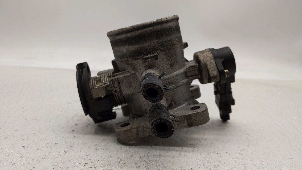 2006-2011 Hyundai Accent Throttle Body P/N:35170-26900 35100-26860 Fits Fits 2006 2007 2008 2009 2010 2011 OEM Used Auto Par