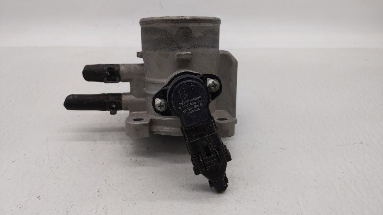 2006-2011 Hyundai Accent Throttle Body P/N:35170-26900 35100-26860 Fits Fits 2006 2007 2008 2009 2010 2011 OEM Used Auto Par