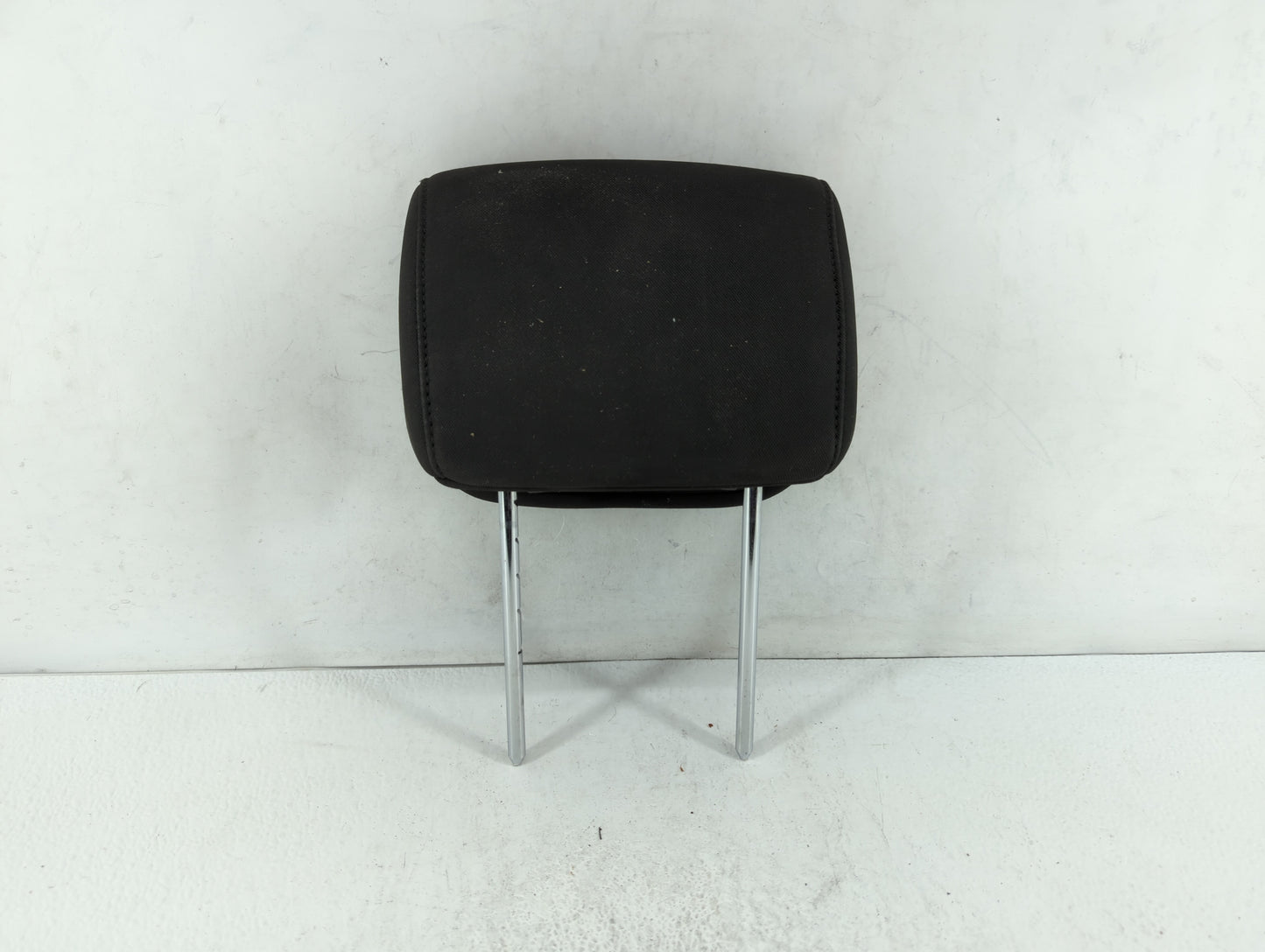 2007-2011 Hyundai Accent Headrest Head Rest Front Driver Passenger Seat Fits Fits 2007 2008 2009 2010 2011 OEM Used Auto Par