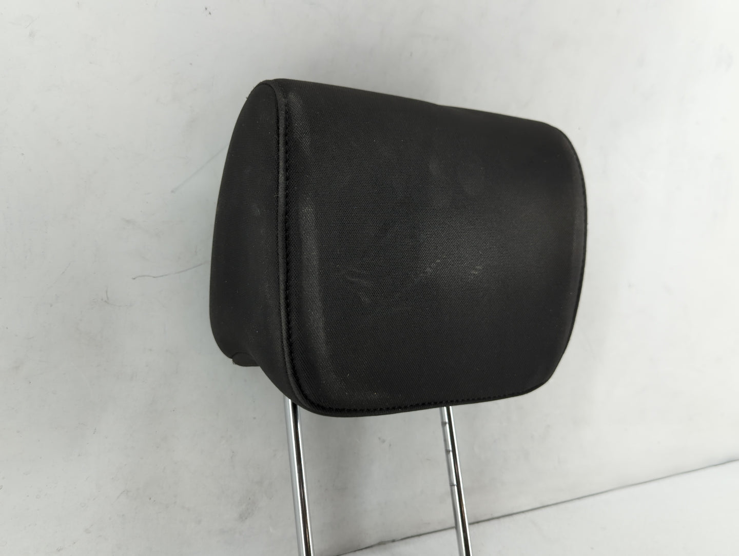 2007-2011 Hyundai Accent Headrest Head Rest Front Driver Passenger Seat Fits Fits 2007 2008 2009 2010 2011 OEM Used Auto Par