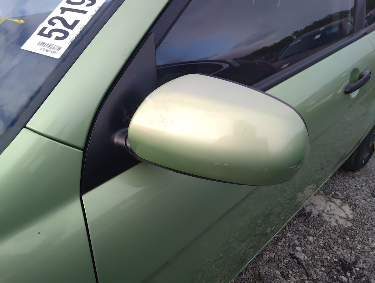2010-2011 Hyundai Accent Driver Side View Mirror - Left Door Mirror OEM Used - Oemusedautoparts1.com