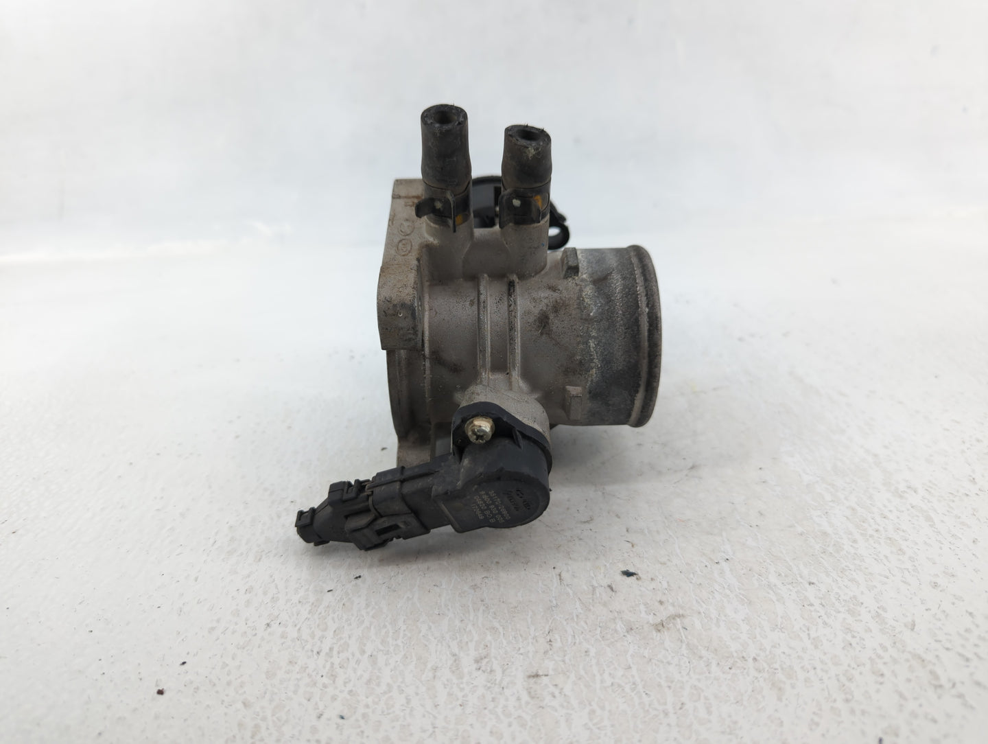 2006-2011 Hyundai Accent Throttle Body P/N:35170-26900 Fits Fits 2006 2007 2008 2009 2010 2011 OEM Used Auto Parts - Oemused