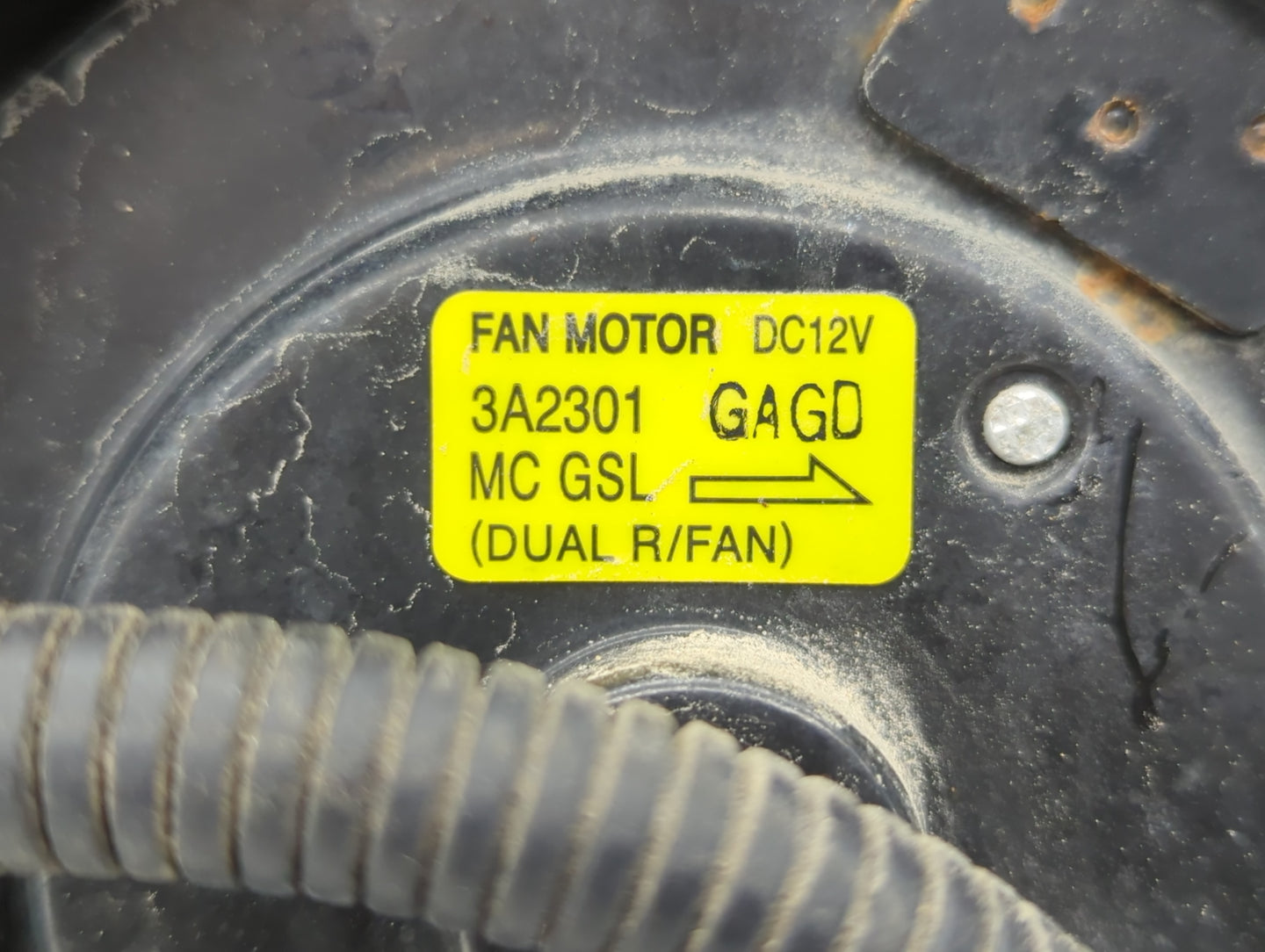 2006-2011 Hyundai Accent Left Radiator Fan Motor Assembly 613069 - Oemusedautoparts1.com