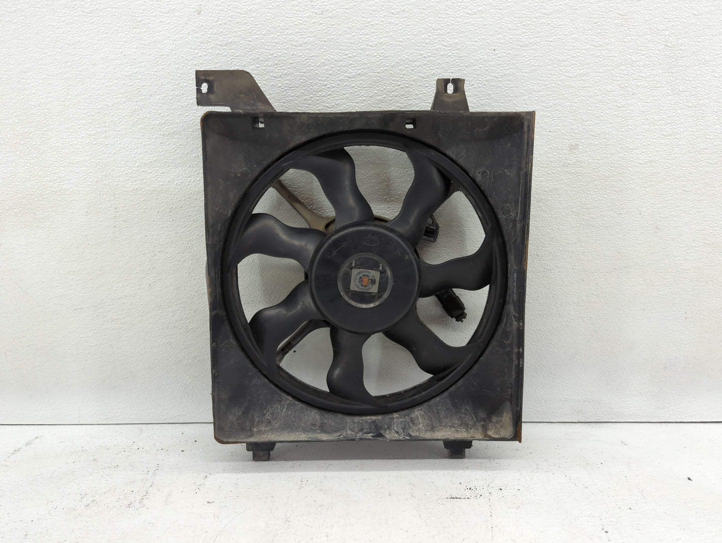 2006-2011 Hyundai Accent Left Radiator Fan Motor Assembly 613069 - Oemusedautoparts1.com