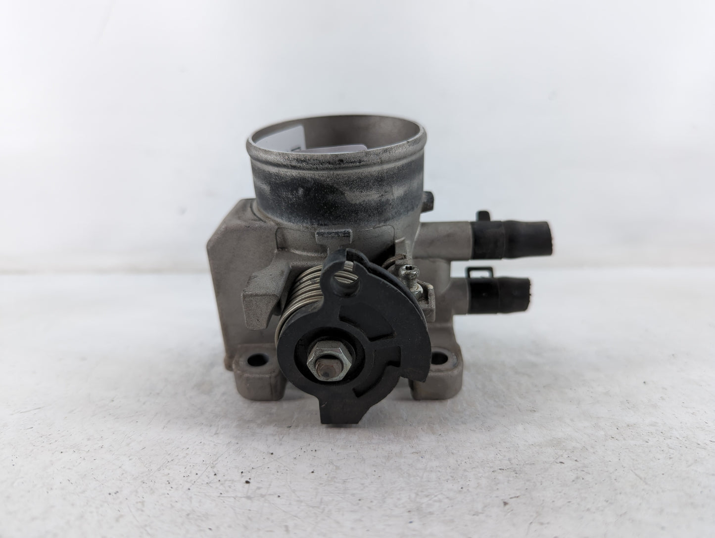 2006-2011 Hyundai Accent Throttle Body P/N:35170-26900 Fits Fits 2006 2007 2008 2009 2010 2011 OEM Used Auto Parts - Oemused